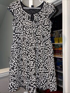 Delirious Black & White Floral Cap-Sleeve Fit-and-Flare Dress